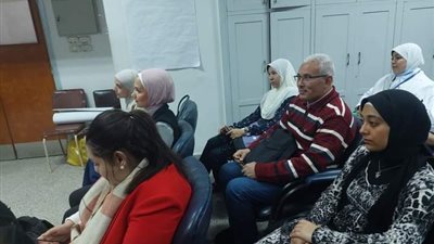 صحة أسيوط تقيم ندوة توعوية لطلبة الجامعة عن فيروس نقص المناعة البشري 