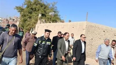 محافظ الشرقية يستكمل جولاته التفقدية في منيا القمح لمتابعة المشروعات