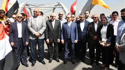 راشد ونصار يتجولان بقطاعات مختلفة من محور كمال عامر سيرا على الأقدام