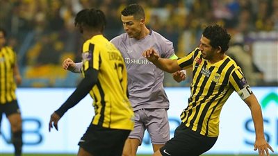 قبل لقاء الغد..تعرف على موعد مباراة الاتحاد والنصر في الدوري والقنوات الناقلة 