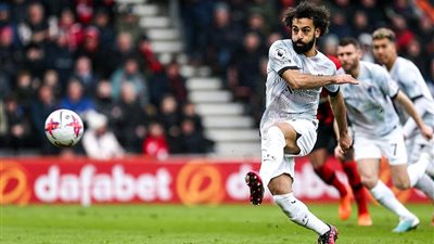صلاح يهدر ركلة جزاء.. ليفربول يتلقى هزيمة جديدة في الدوري الإنجليزي أمام بورنموث 