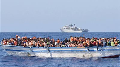 بعد تهريبه 500 مهاجر.. الحكم على صياد مصري بالسجن 280 سنة باليونان
