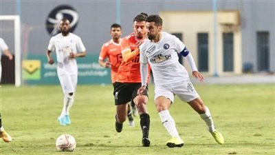 حمادة القلاوي يقود طاقم تحكيم مباراة بيراميدز والبنك الأهلي في الدوري المصري 