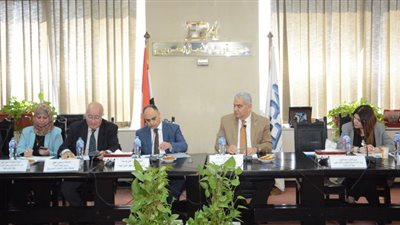 جمعية رجال الأعمال تبحث مع رئيس جهاز شئون البيئة فرص الاستثمار في المخلفات