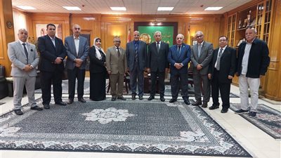 رئيس جامعة المنيا يستقبل نظيره الأسواني لتهنئته برئاسة الجامعة 