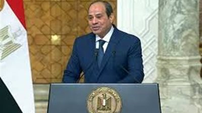 الرئيس السيسى يصل العين السخنة لافتتاح مجمع الأسمدة الأزوتية