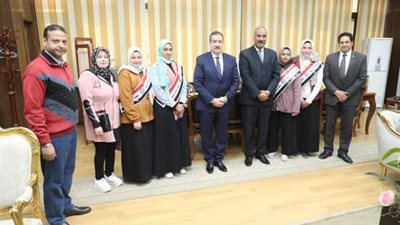 محافظ المنوفية يبحث مطالب مدرسة الأمل للصم وضعاف السمع