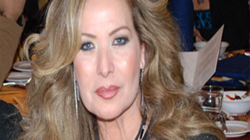 الفنانة القديرة رغدة
