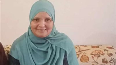 الأم المثالية في الإسماعيلية.. قصة كفاح رغم المرض والألم