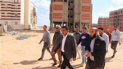 رئيس جهاز مدينة السادات يتفقد المشروعات الجارية في سكن لكل المصريين