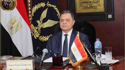 وزير الداخلية يوافق على منح الجنسية الأجنبية لعدد من المواطنين