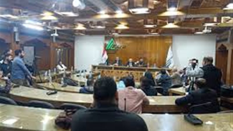 اشتباكات بين الصحفيين