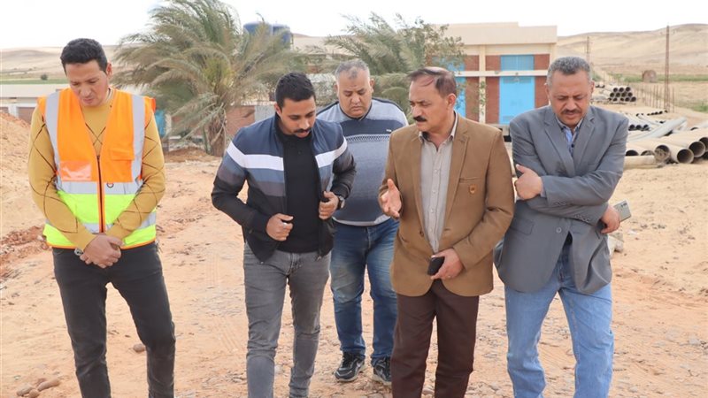 رئيس مياه أسيوط يتفقد