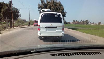 ضبط سيارة أجرة من دون لوحات معدنية بالجيزة