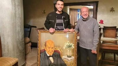 اكتشف موهبته في سن التاسعة.. مينا ماهر يحكي قصته مع فن الرسم