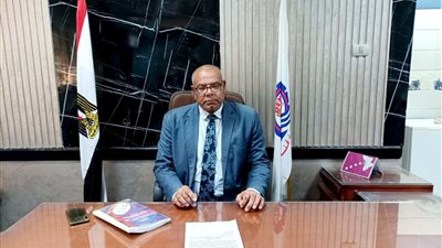بسبب «فيسبوك».. إحالة معلمان للشئون القانونية بإدارة نجع حمادي
