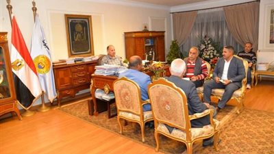 محافظ أسيوط يوجه بتكثيف حملات النظافة لطرق مسار رحلة العائلة المقدسة