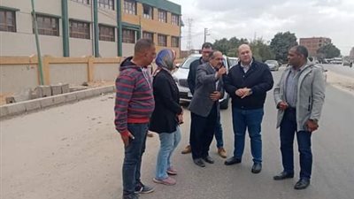 نائب محافظ الجيزة يتابع مشروعات التطوير والرصف بمركز أوسيم