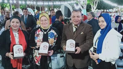 يوم الابتسامة .. وكيل شباب أسيوط يشارك فى الحفل الخيرى السنوي  