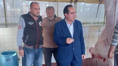 مدير الطب البيطري يتفقد مجازر كفر الشيخ لمتابعة أعمال الذبح 