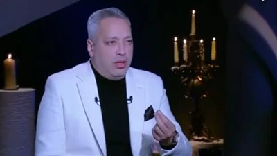 عمرو أديب في المرتبة الأولى.. تصريحات تامر أمين في العرافة