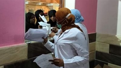 صحة أسوان تطلق قوافل طبية مجانية بقرية غرب سهيل وعزبة النهضة