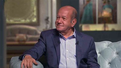 «مش موهوبين».. لطفي لطبيب يعلق على رفضه دخول بناته التمثيل