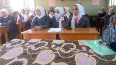 ثقافة القوصية في أسيوط تناقش مخاطر سن المراهقة