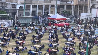 محافظ بورسعيد يشارك  في أكبر  مائده إفطار بنادي المعارف الرياضي