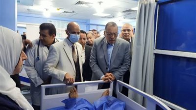 في اليوم الثاني على التوالي.. وكيل صحة الشرقية يزور مصابي حادث أولاد سيف