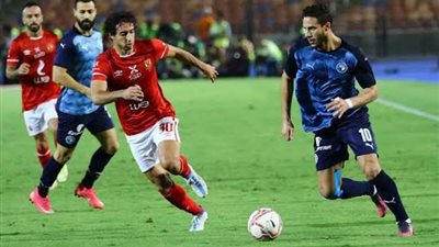 طاقم تحكيم محلي في نهائي كاس مصر بين الأهلي وبيراميدز