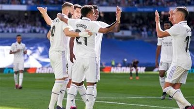 ريال مدريد يسحق برشلونة برباعية نظيفة ويتأهل إلى نهائي كأس ملك إسبانيا
