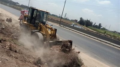 حملات مكثفة للنظافة وتجميل الشوارع في إيتاي البارود بالبحيرة