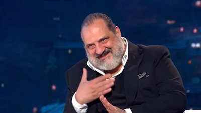 «نفسي ابقى حسين فهمي».. تصريحات خالد الصاوي في أنا والقناع