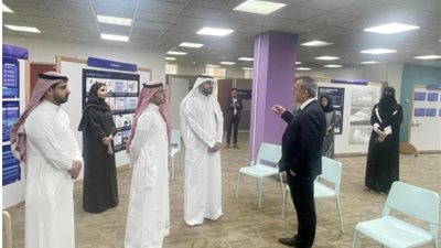 مستشار الديوان الملكي السعودي يعزي نائب رئيس هيئة النيابة الإدارية لوفاة والده 