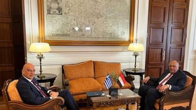 وزير الخارجية يجري مباحثات مع نظيره اليوناني