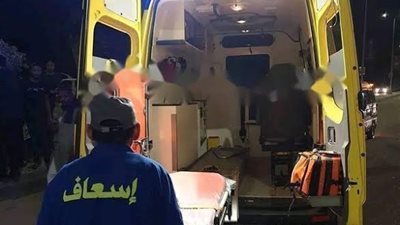 إصابة 12 من الإسكندرية والبحيرة وبني سويف وأسيوط إثر انقلاب سيارتين بالطريق الغربي