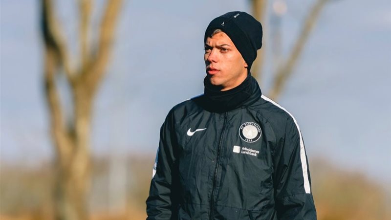  إمام عاشور لاعب