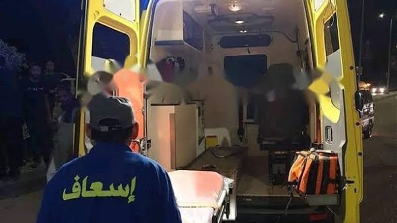 إصابة 12 شخص في انقلاب