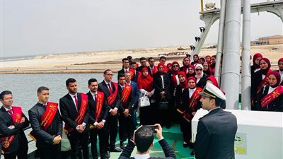 زيارة طلاب جامعة قناة السويس للشركة الوطنية للثروة السمكية
