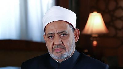شيخ الأزهر يهنىء الرئيس السيسي لحلول عيد الفطر المبارك