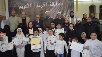 محافظ بورسعيد يكرم 500 طفل من حفظة القرآن الكريم  