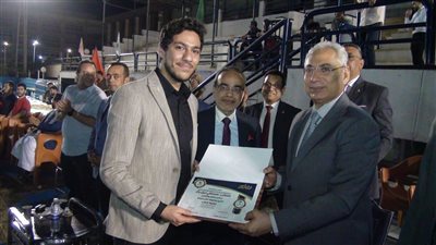 رئيس جامعة المنيا يشارك الطلاب الوافدين بحفل إفطار رمضاني
