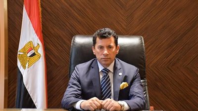 عبر تقنية الاتصال المرئي.. وزير الشباب والرياضة يلتقى سند شباب الصعيد 