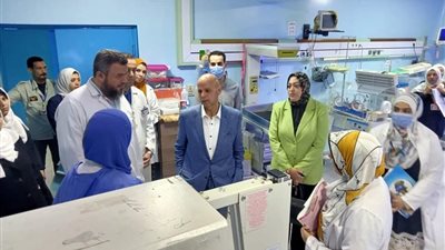 وكيل صحة الشرقية يتفقد مستشفى ديرب نجم للتأكد من تطبيق خطة الطوارئ 