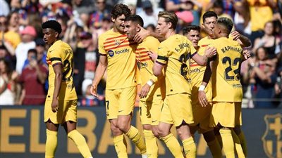 ليفاندوفسكي يقود هجوم برشلونة أمام رايو فاييكانو في الليجا