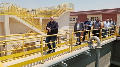 نائب محافظ الجيزة يتفقد مشروعات مبادرة حياة كريمة 