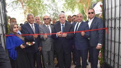 عاشور والمنشاوى يفتتحان المحلب الآلي بجامعة أسيوط