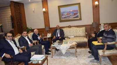 محافظ بورسعيد يعلن فتح جبال الملح أمام المواطنين