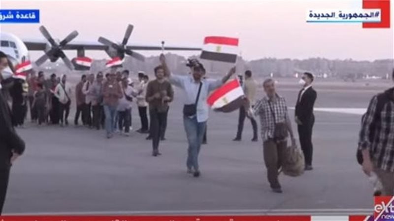 المصريون العائدون